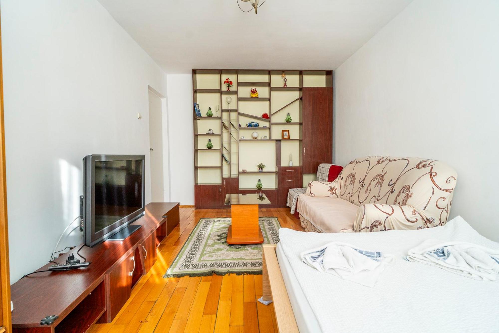 Rustic & Spacious 3Br Apartment ブカレスト エクステリア 写真